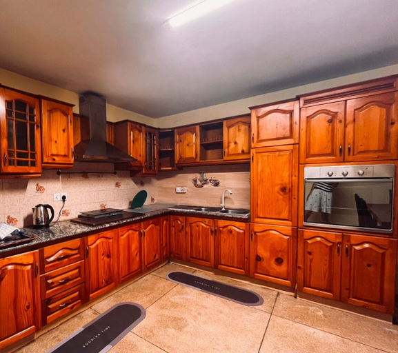 Shared kitchen facilities, Greenbell Kandy, Harispattuwa