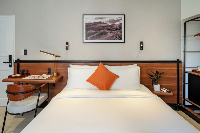 Bedroom 3, Metrolux City Contemporary Hotel, District 1