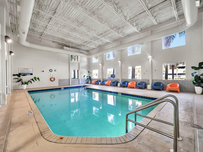 Sport & Beauty 1, Tidewater 1810, Bay