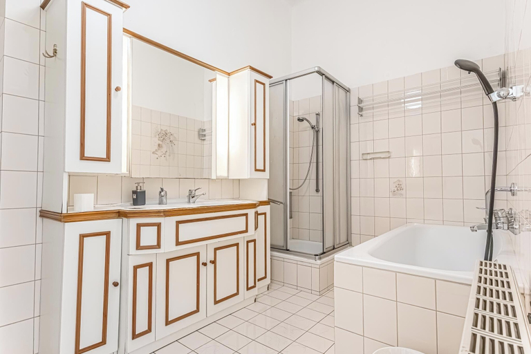 Bathroom 3, Spacious 4BR Apt Long Stay Friendly, Wien