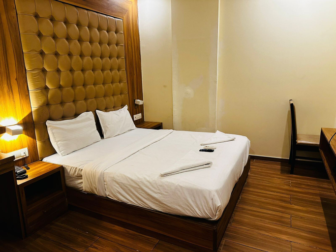 In-room dining, HOTEL COZY INN, Mumbai Suburban