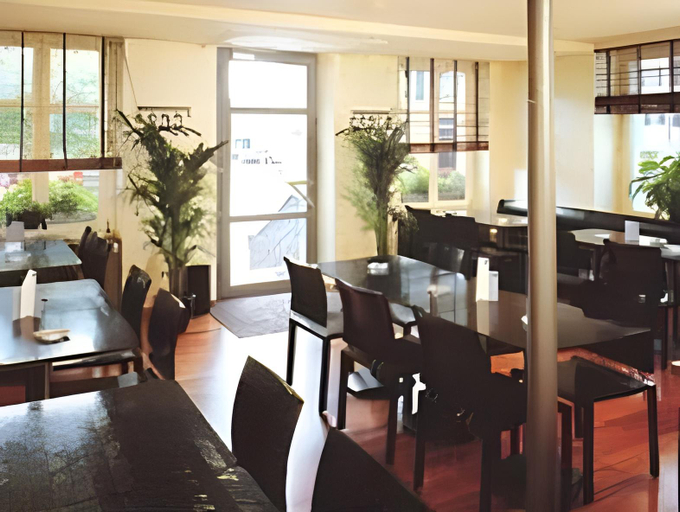 Food & Drinks 5, Hotel Ochsen - Self Check-in, Uster