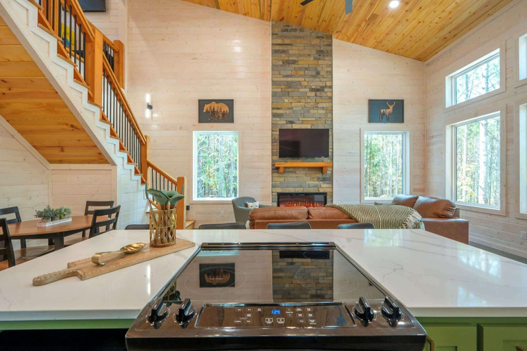 Interior 2, Starlight Retreat 12 Guests, McCurtain
