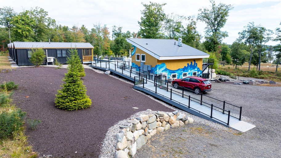 Exterior 2, Phoebe Limit 3 1 Bedroom Cabin, Cumberland