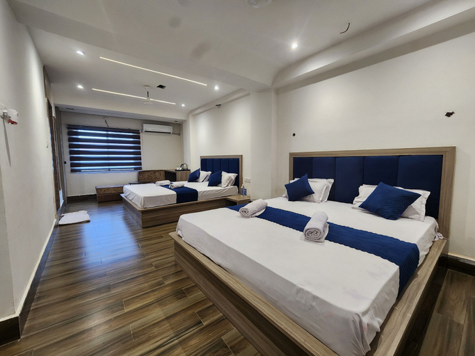 Room 5, Lakhdatar Hotel, Deoghar