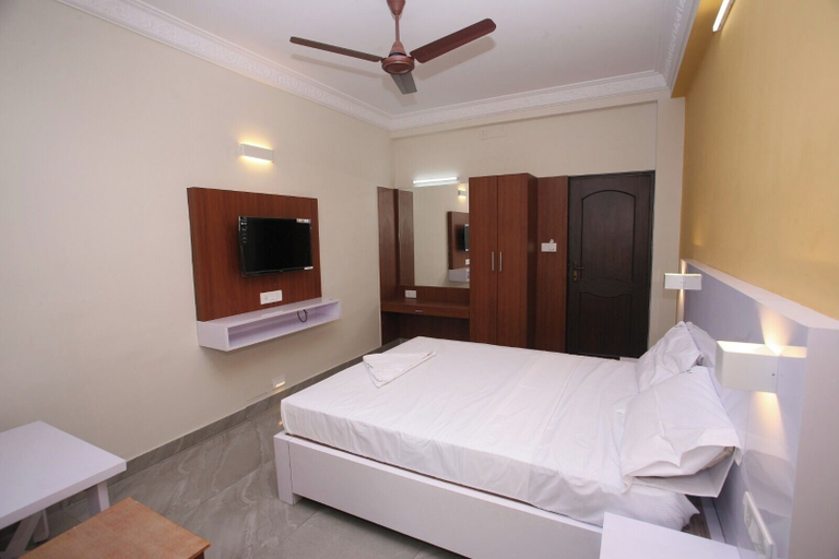 Bedroom 5, Golden Tower, Chennai