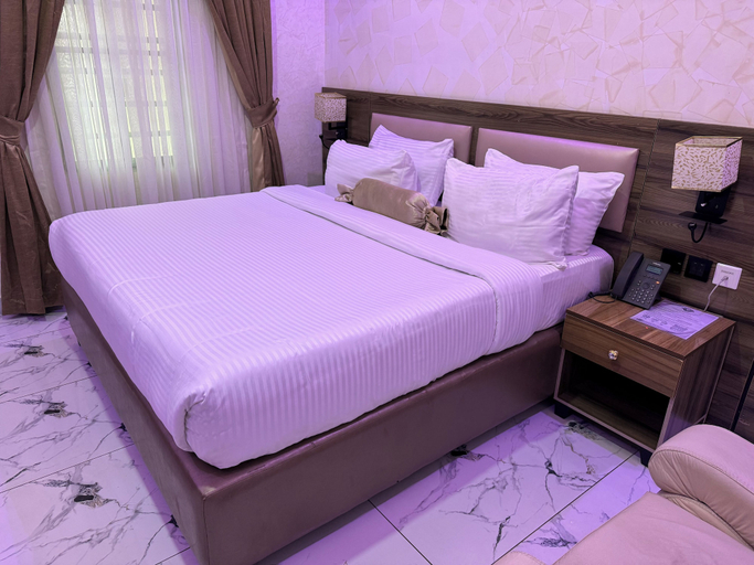 Room 3, Silver Gate Hotel and Suites, IlorinWe