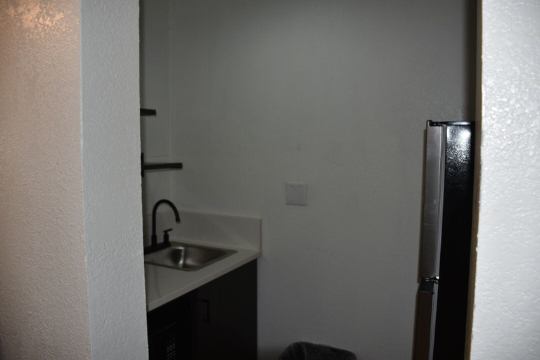 Bathroom 5, Studio 6 Grand Prairie, TX, Dallas