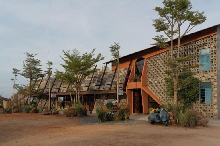 Exterior 2, Chu?n Chu?n Retreat, Phan Thiết