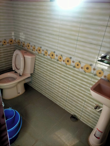 Bathroom 4, Brishti Bilash Guesthouse, Moulvibazar