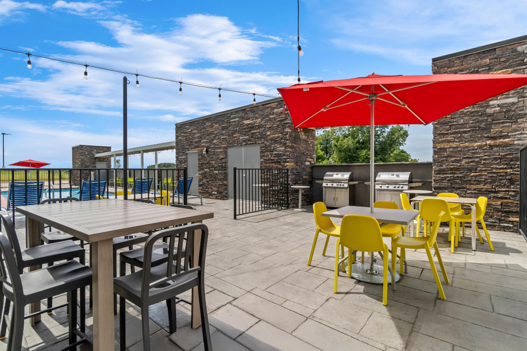 Food & Drinks 4, Home2 Suites By Hilton Marion, Crittenden