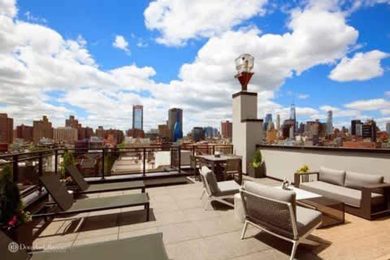 Room 4, Houston by Rove Travel Patio Shared Rooftop, New York