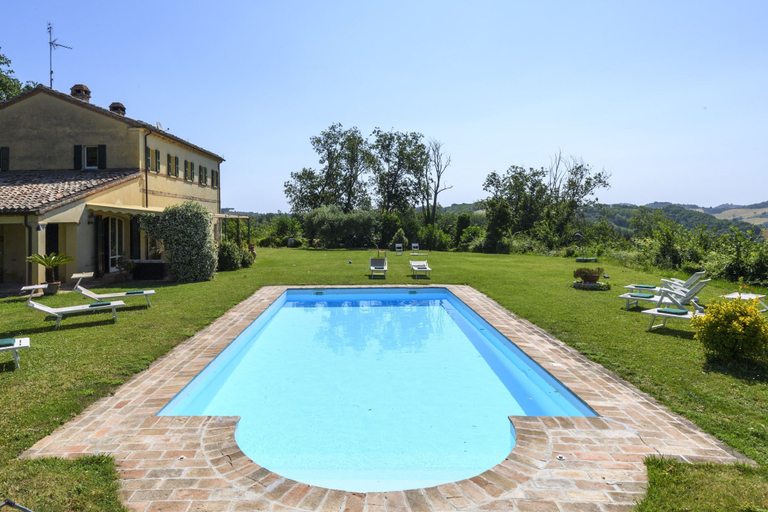 Room 3, Villa Emily 10 by Marche Holiday Villas, Pesaro E Urbino