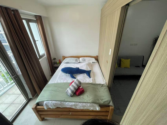Living area, cozy house of MOA, Pasay City