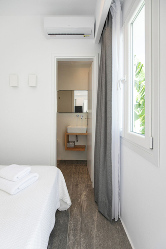 Bedroom 2, Mytheo Luxury Studios, South Aegean