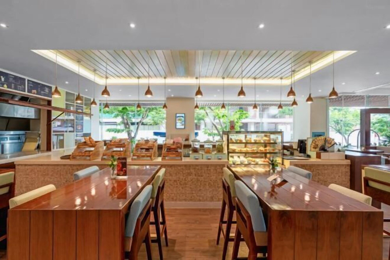 Dining 3, A La Carte Beachfront Lovers Bliss Retreat Studio, Da Nang