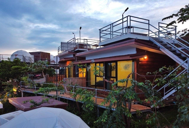 Room 2, Raisuayang, Mae Rim