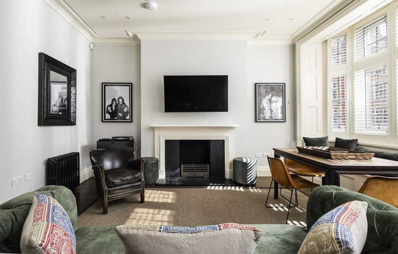 Others 5, The Berkeley Square Suite, London