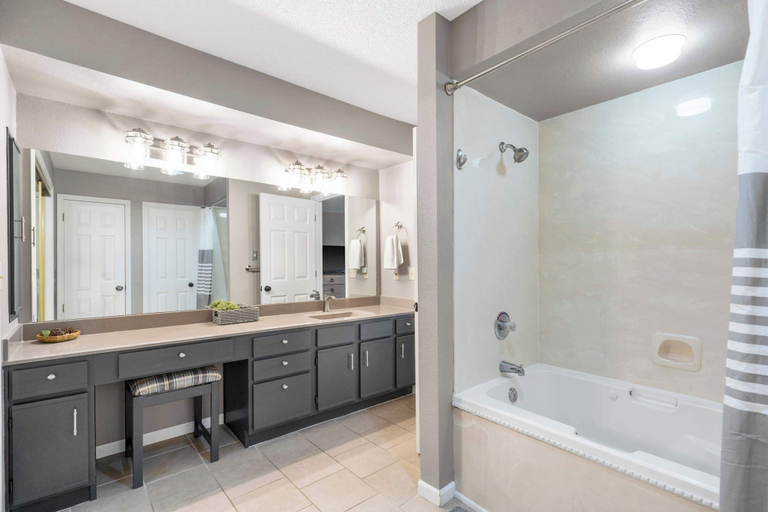 Bathroom 3, Antler Ridge Retreat - 2 BDR, Taney