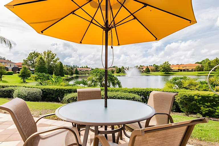 Outdoor dining, 3bd/2.5ba Private Jacuzzi King Bed, Osceola