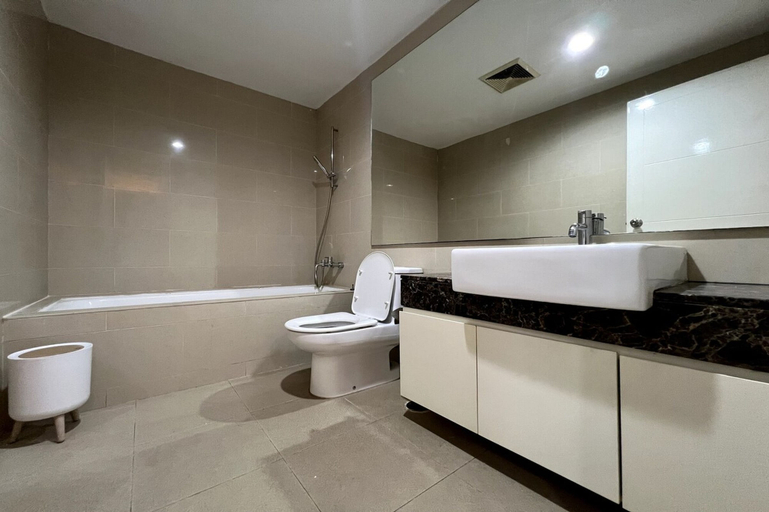 Bathroom 4, Casa Grande Residence, South Jakarta