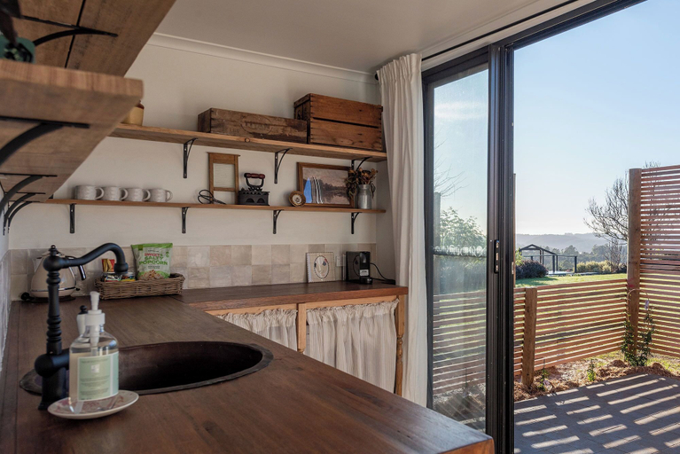 Private kitchen 3, Arion Park, Waratah/Wynyard - Pt B