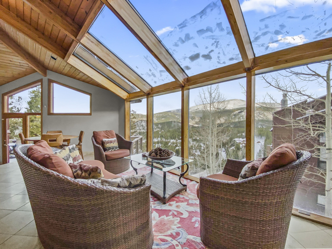 Living area 4, Mountain View Ski Lodge 5 Bedroom Townhouse, Summit
