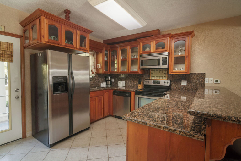 Private kitchen 4, Pelican Reef Villas Resort