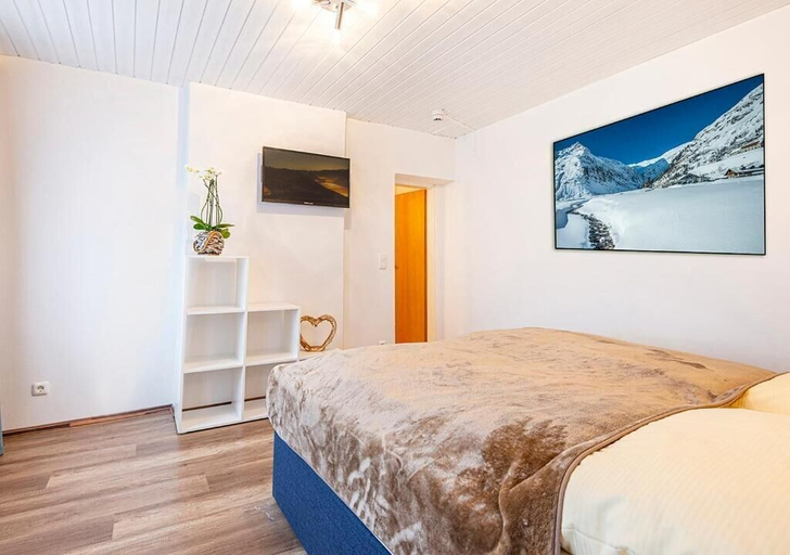 Bedroom 3, Hotel Bristol, Sankt Johann im Pongau
