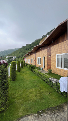 Garden view, Msk hotel & restsaurant, Tehri Garhwal