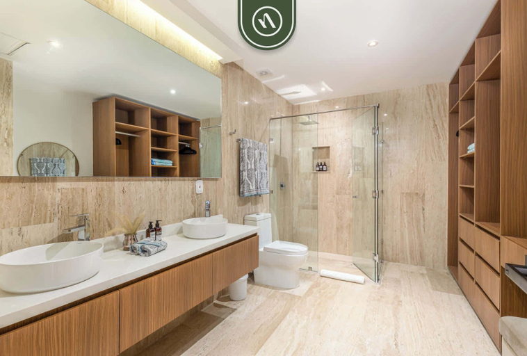 Bathroom 2, Luxury 2 BR Condo - Oceanview Pool - Gym, La Paz