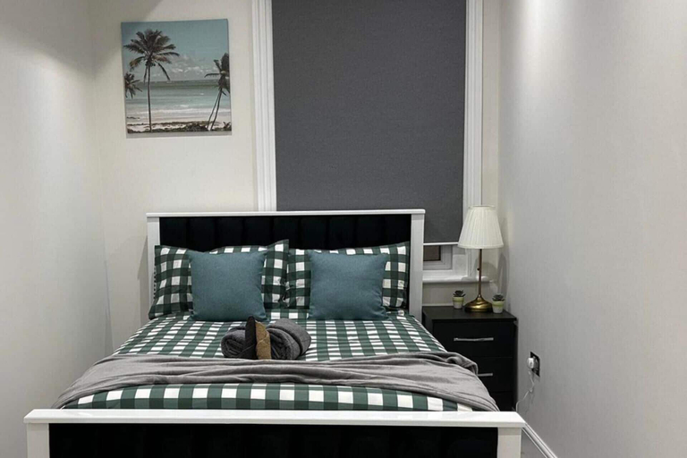 Bedroom 2, Studio Flat in London, London