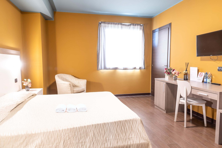 Bedroom 2, hotel ferrari milano, Milano