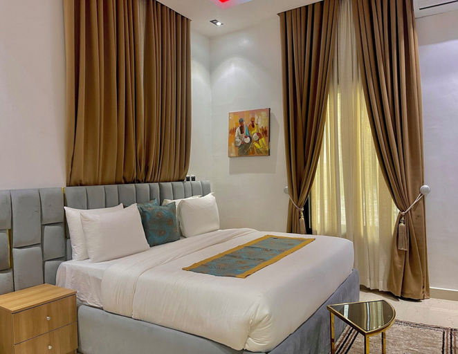 Room 5, The Olive Place, Jos North