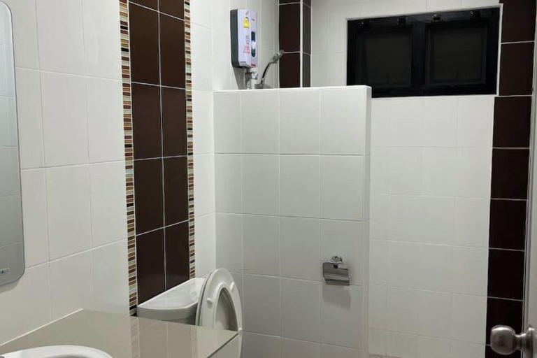 Bathroom 3, Elly's Home. Convenience & Serenity, Muang Chiang Mai