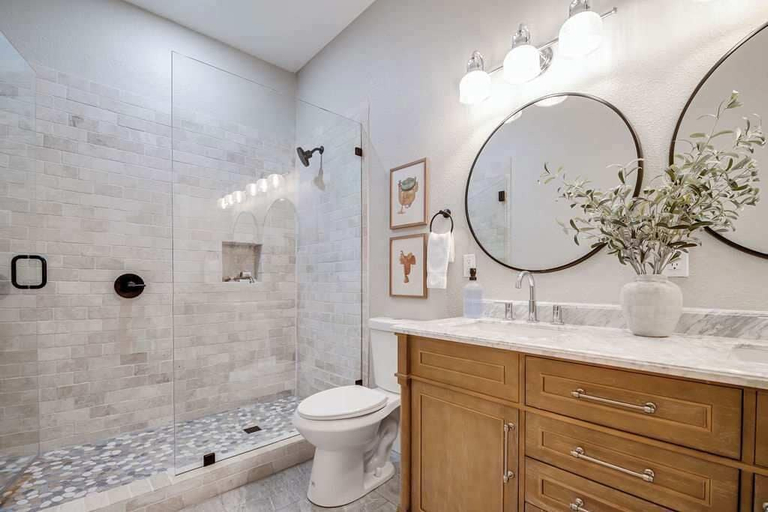 Bathroom 5, 108 Wisteria Dr, Gillespie