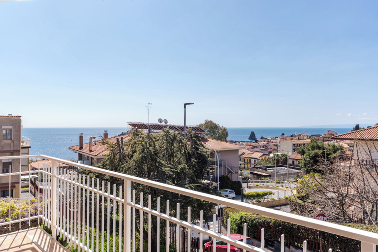 Terrace/patio 2, Oasi Azzurra Seaview by Wonderful Italy, Catania