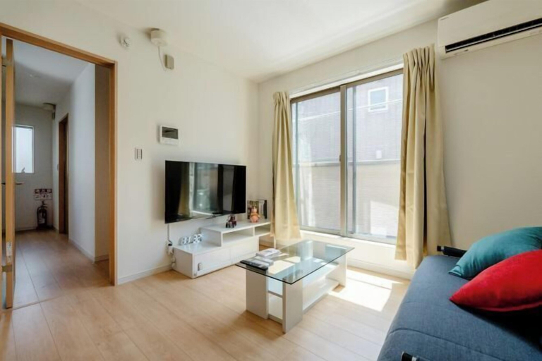 Living area 3, Senju Kotobuki 2,3F, Adachi