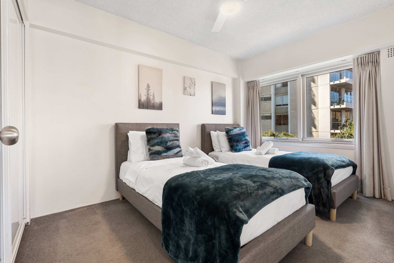 Room 2, Dream Views of Sydney CBD, Sydney