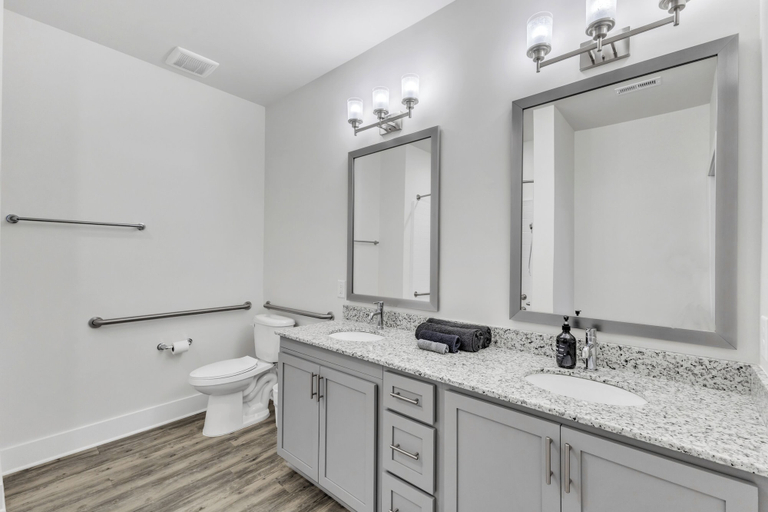 Bathroom 3, Luxe 3BR Suite Mins to Downtown Durham, Durham