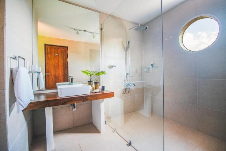 Bathroom 4, Kandy Casa by Regus, K.F.G. & G. Korale