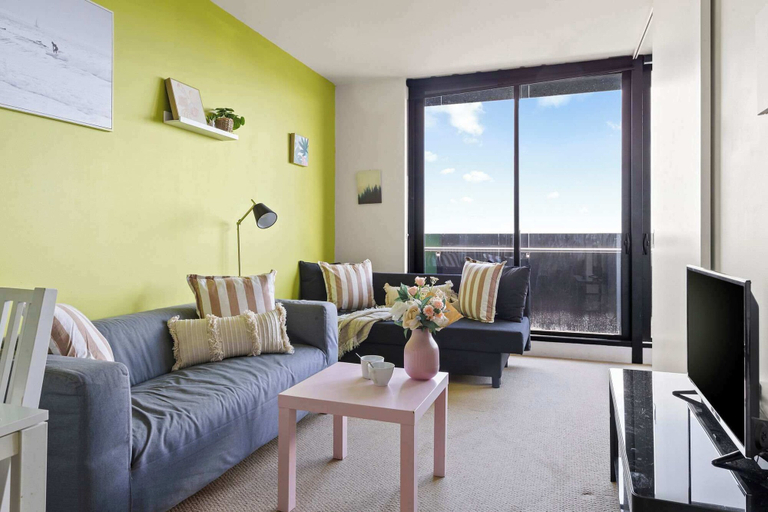 Interior 3, Cozy & Chic 2BR Apt Walk to Melbourne Central, Melbourne