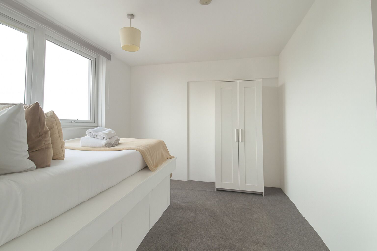 Bedroom 3, Beautiful flat in Old Street, London
