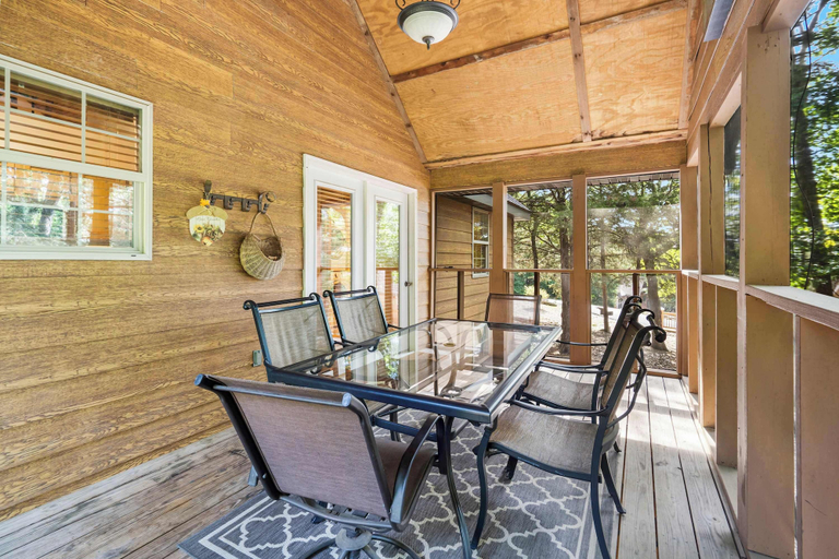 Others 5, Baldknobber Ridge Escape - West Branson Cabin!, Stone