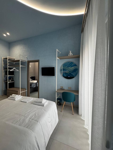 Bedroom 2, Momò, Napoli