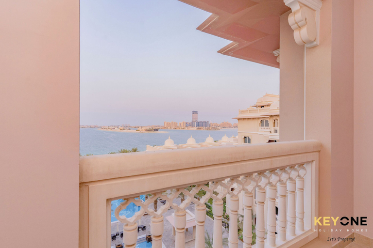 Balcony 3, Grandeur 2BR Small Room & Beach Access, Dubai