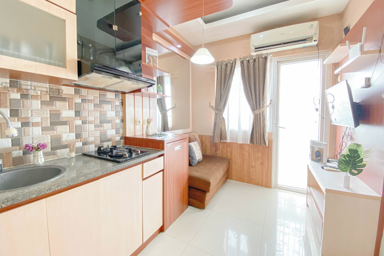 Living area 2, Simple Style 2Br At Green Pramuka City Apartment, Jakarta Pusat