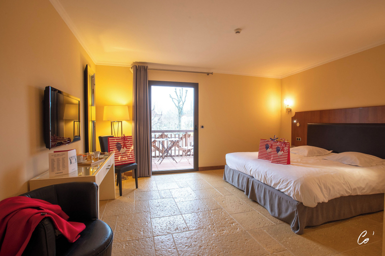 Bedroom 3, Les Saules Parc & Spa – Teritoria, Ain