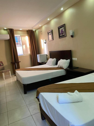 Room 2, Hôtel kassar, Oran