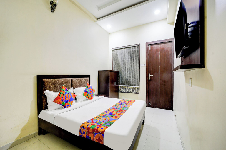 Room 2, Fabhotel The Shloka, Bhopal